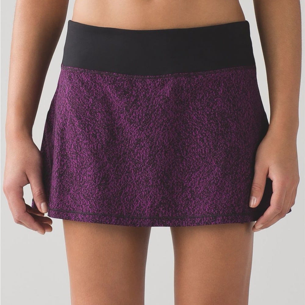 Lululemon skirt/skort 13 in. size 6